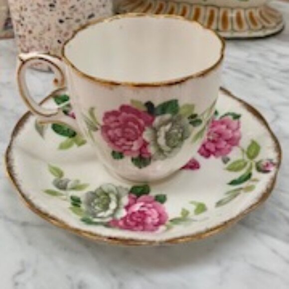Vintage Royal Albert Footed Tea Cup - Picture 1 of 3